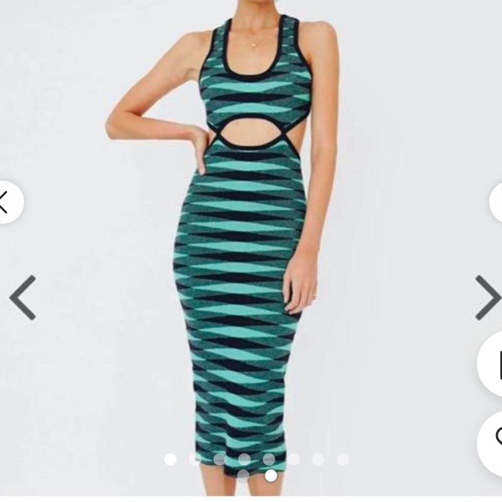 VRG Girl Open Back Knit Dress NWT Size 6 US / 10 Aus